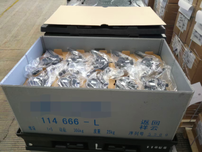 汽配轮速传感器围板箱