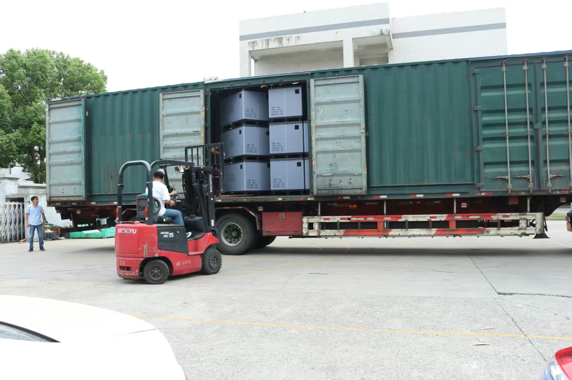 塑料围板箱：汽配行业精益物流的单元化物流载具